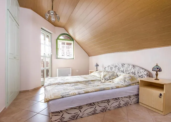 By Interhome Case de vacanță Balatonmáriafürdő
